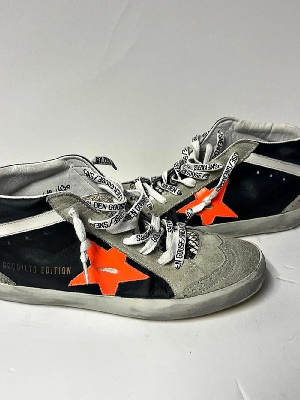 Golden Goose Mid Star Limited Edition Sneaker High-Top Sneakers Gray & Black 38